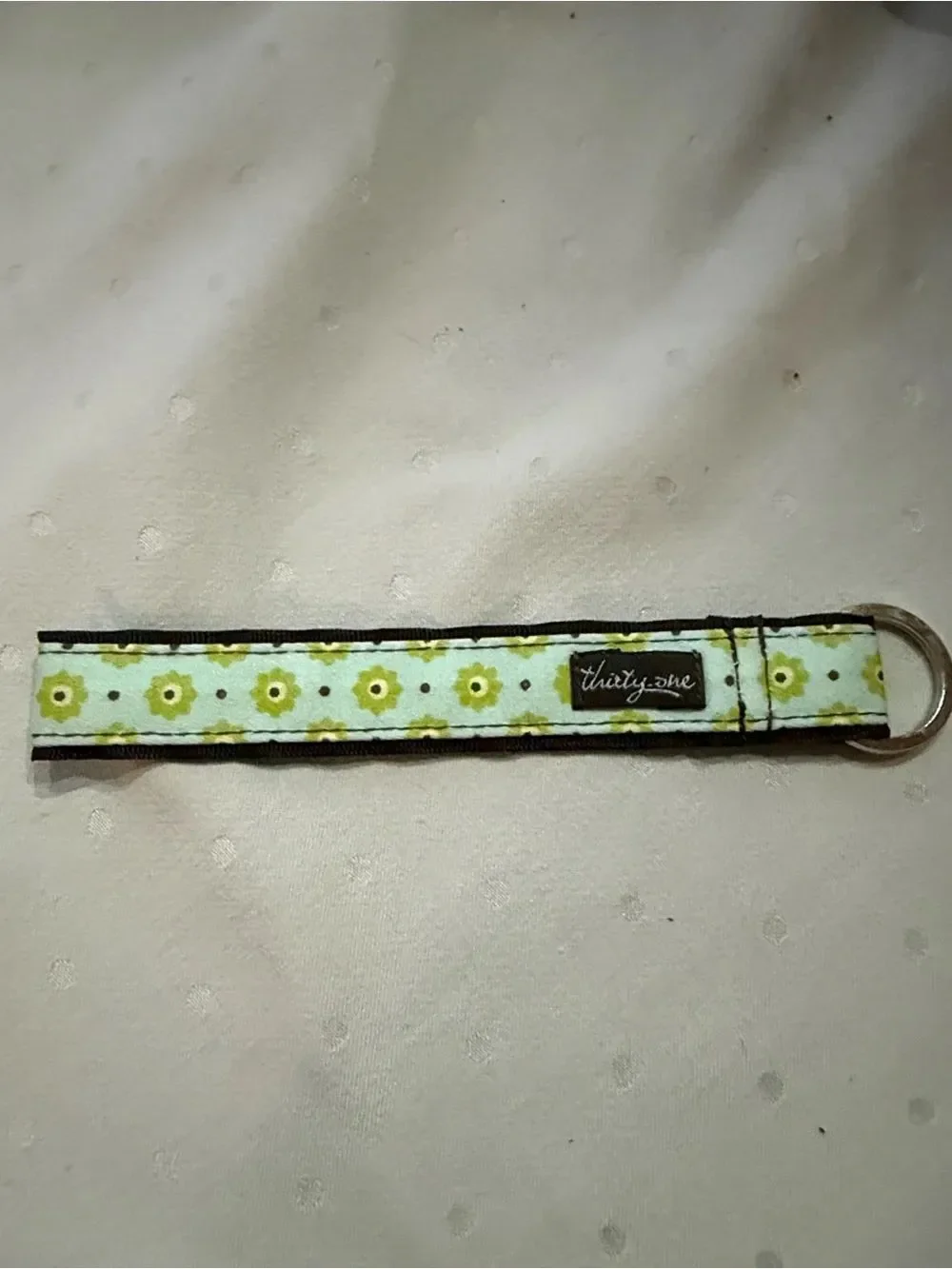 thirty-one Cool Lime Ditsy Wristlet Key Fob!